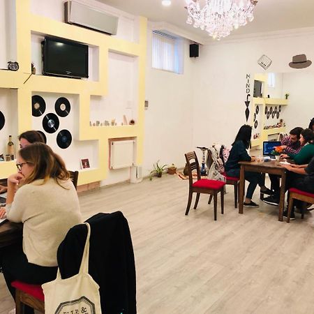 Sherlock Holmes Hostel Baku Eksteriør billede