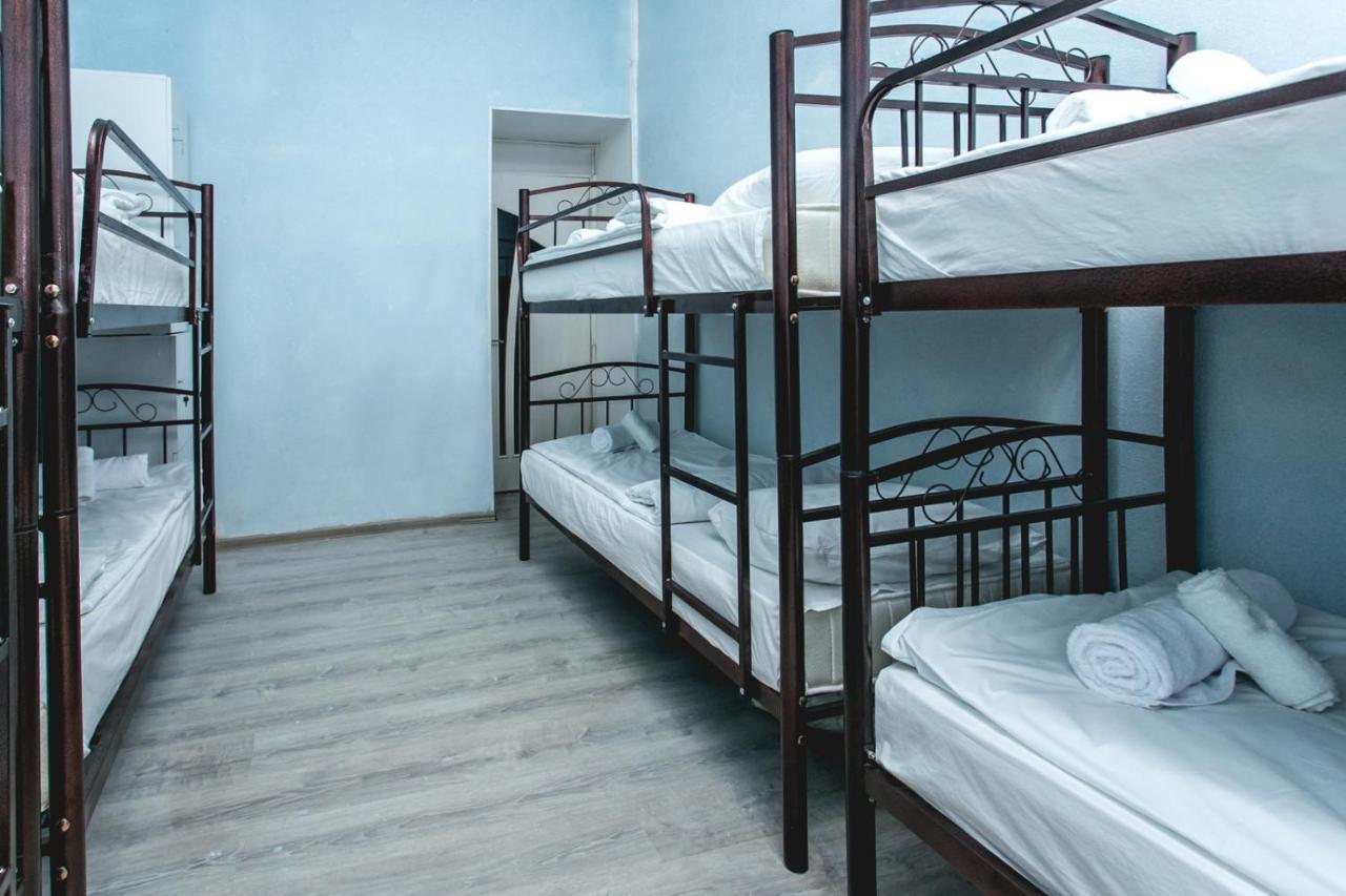 Sherlock Holmes Hostel Baku Eksteriør billede