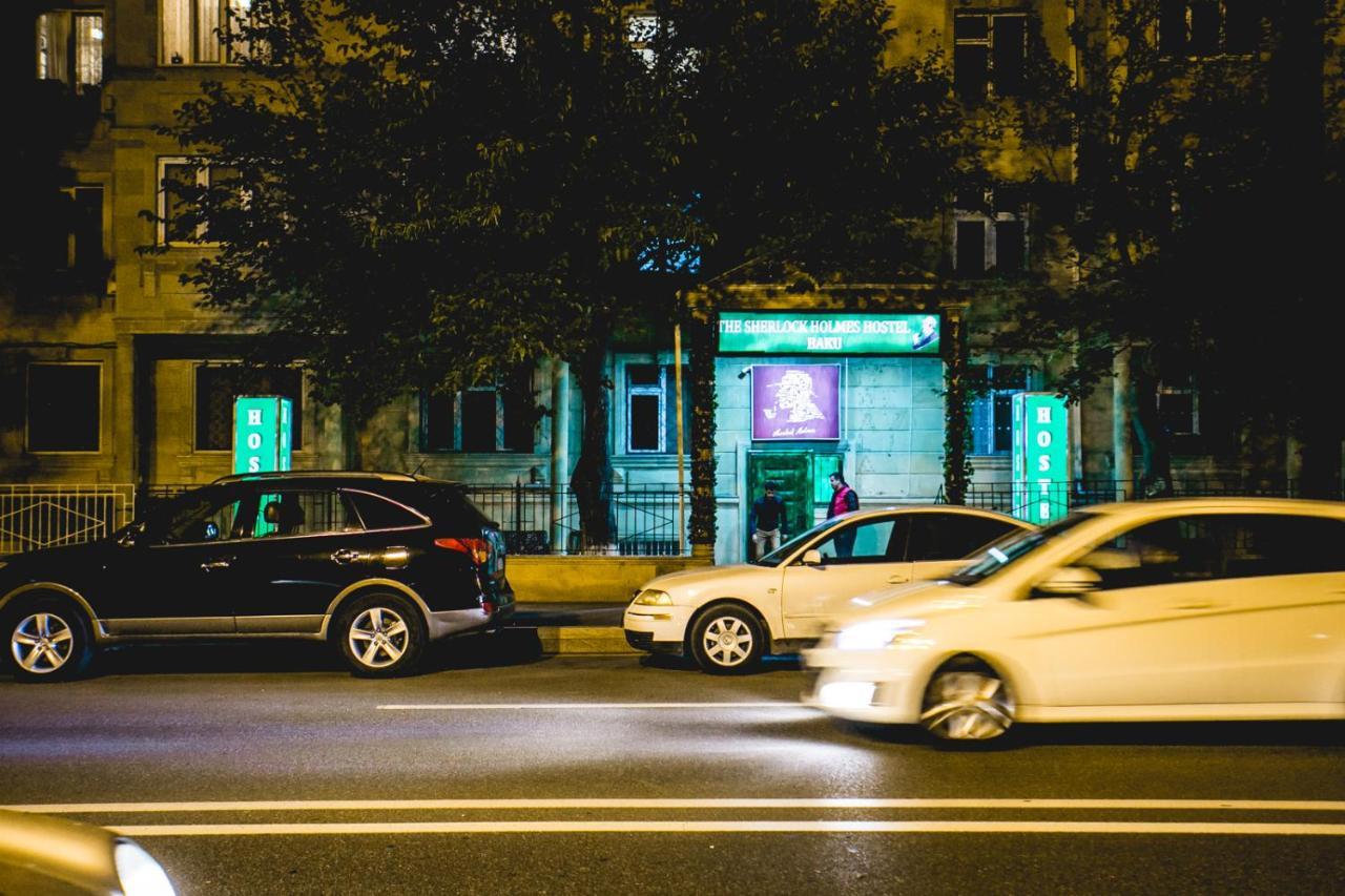 Sherlock Holmes Hostel Baku Eksteriør billede