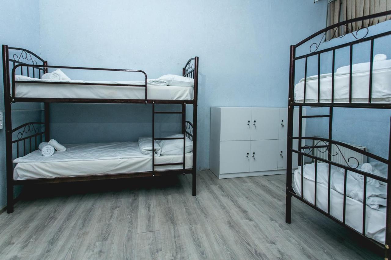 Sherlock Holmes Hostel Baku Eksteriør billede