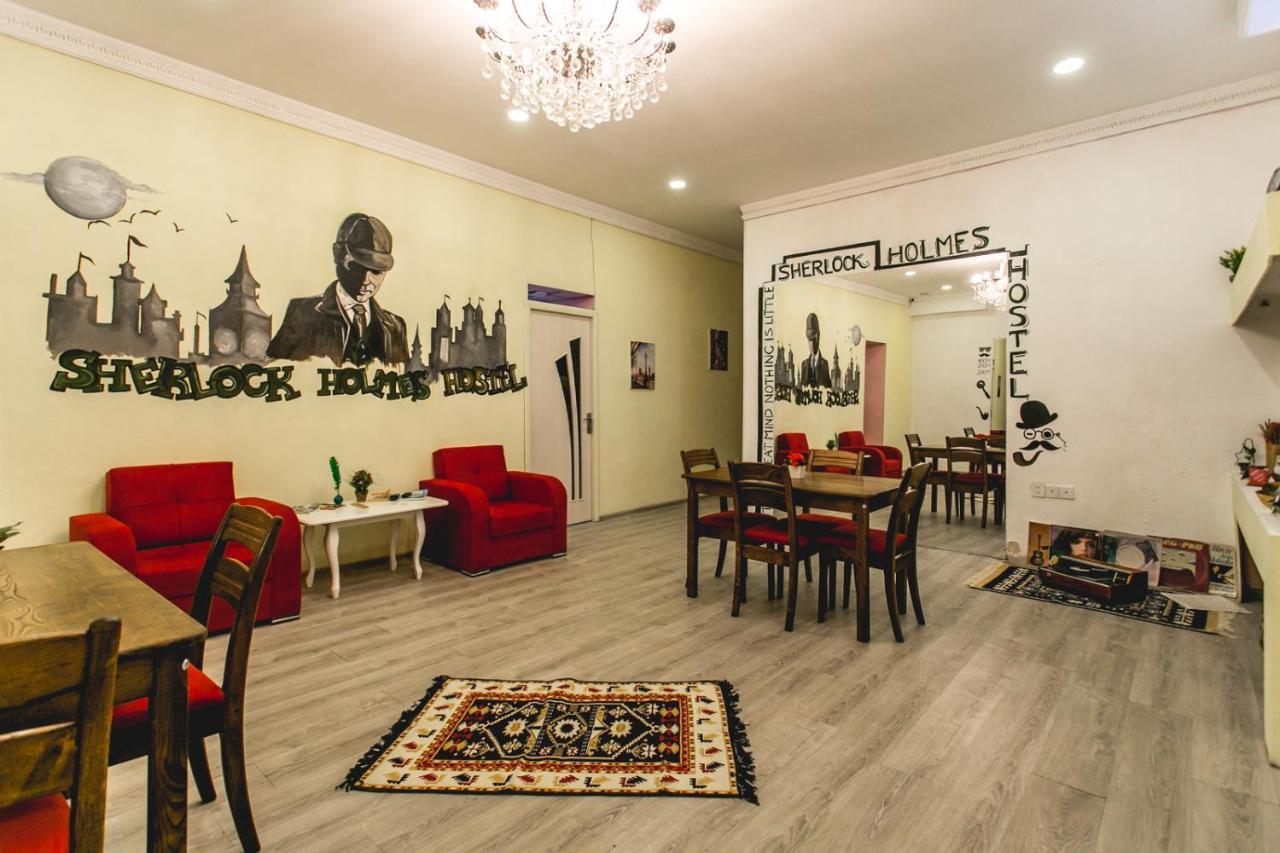 Sherlock Holmes Hostel Baku Eksteriør billede