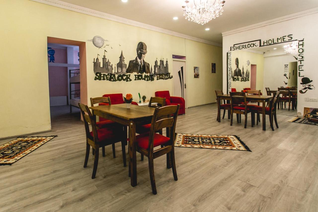 Sherlock Holmes Hostel Baku Eksteriør billede